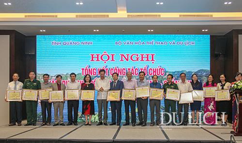 Tổng cục Du lịch và một số đơn vị nhận Bằng khen của Chủ tịch UBND tỉnh Quảng Ninh